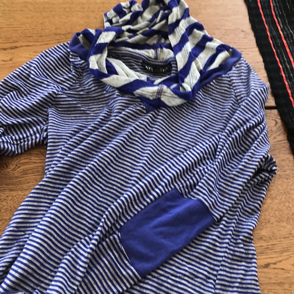 Athleta knit hoodie with front pockets